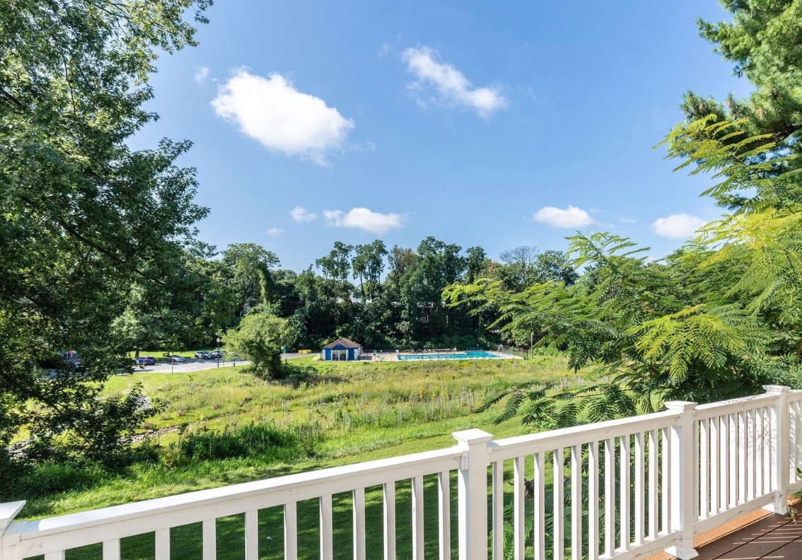 Building Photo - 133 Hammershire Rd