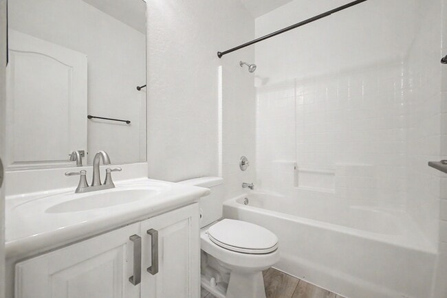 Building Photo - 3533 E Joseph Way