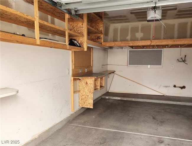 Building Photo - 2053 Quartz Cliff St
