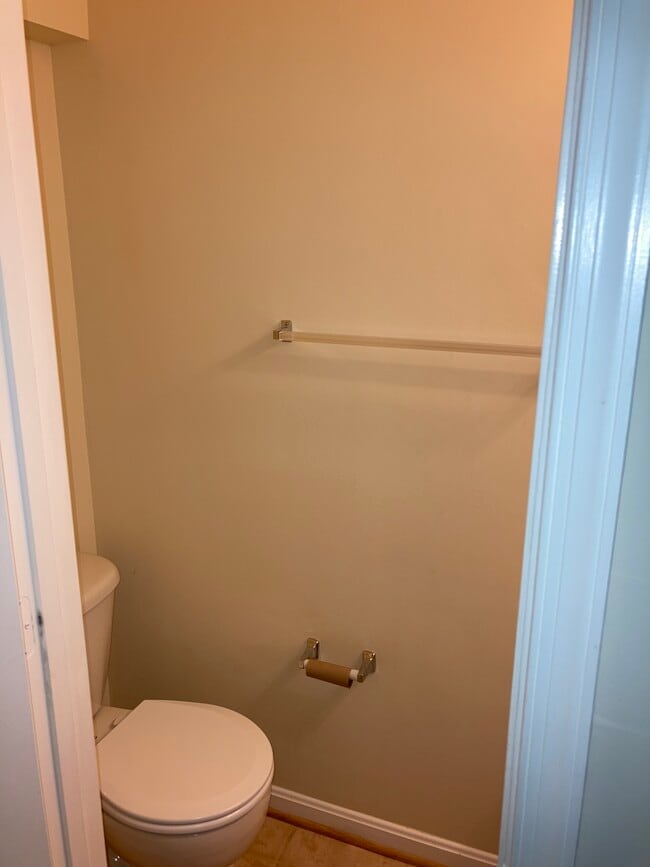 Building Photo - 4811 Waltonshire Cir