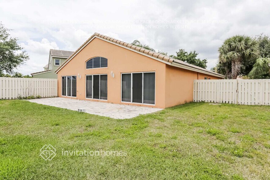 Building Photo - 4337 Onega Cir