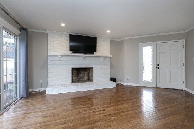 Building Photo - 106 Allison Way