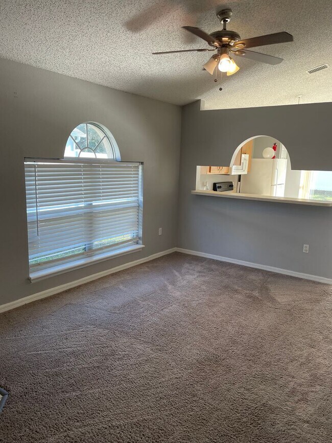 Building Photo - Quiet & Cozy Wesley Chapel Home with Great Yard – $1,850/mo