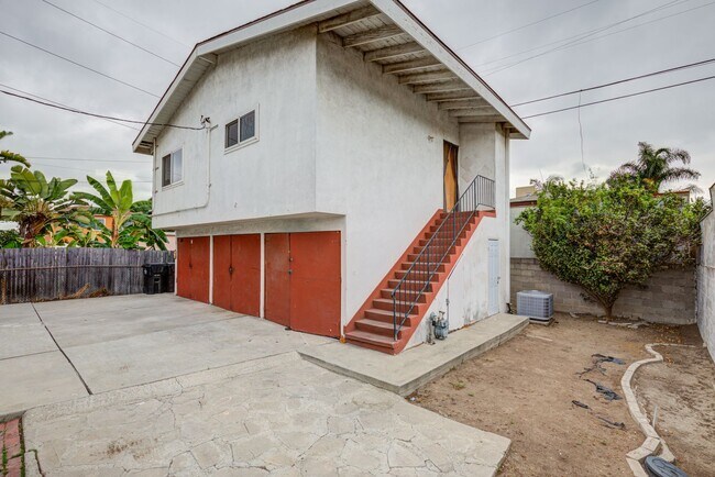 Building Photo - Spruce Ave Residences
