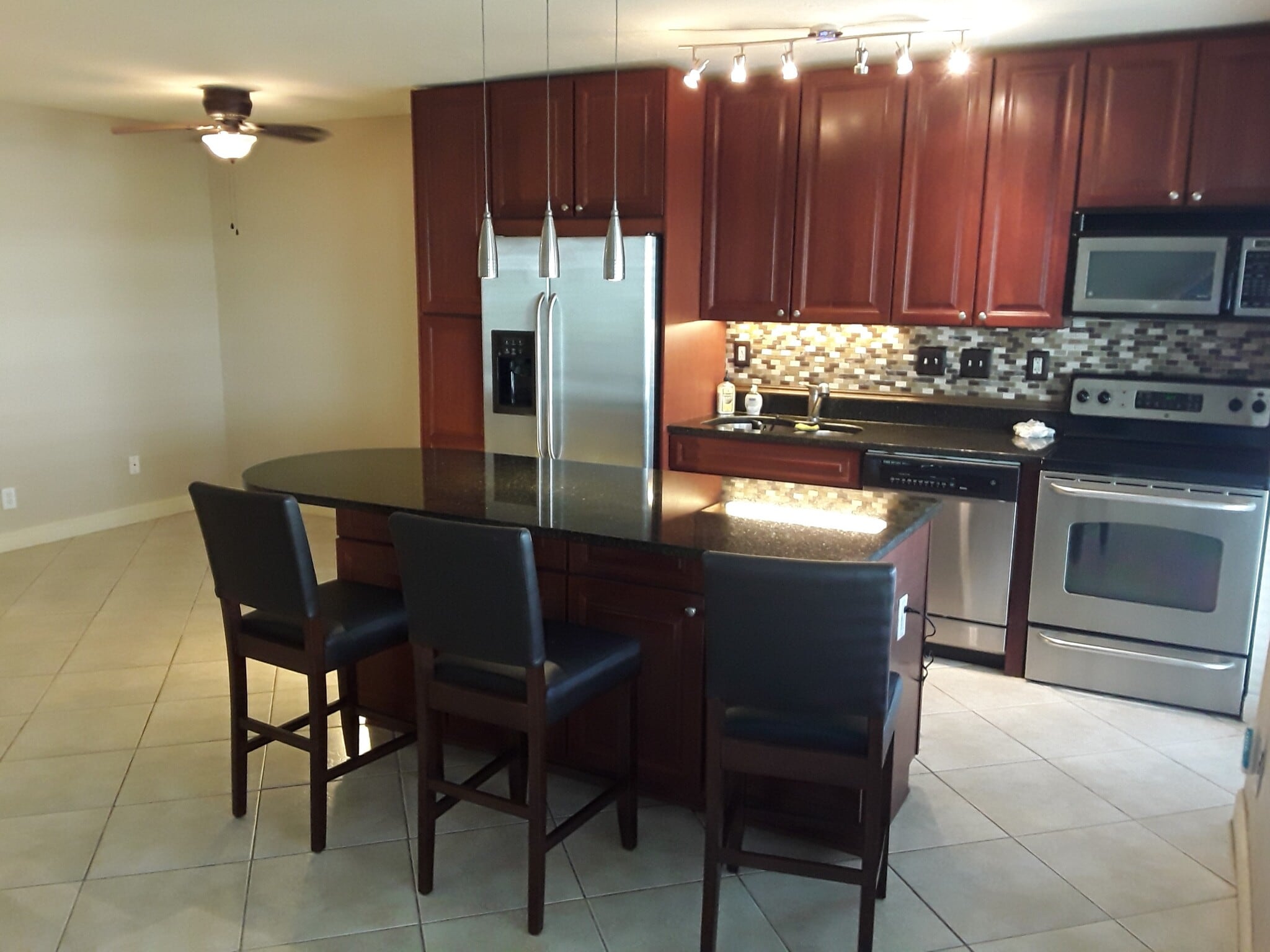 KITCHEN + DINETTE IN CORNER - 2881 NE 32nd St