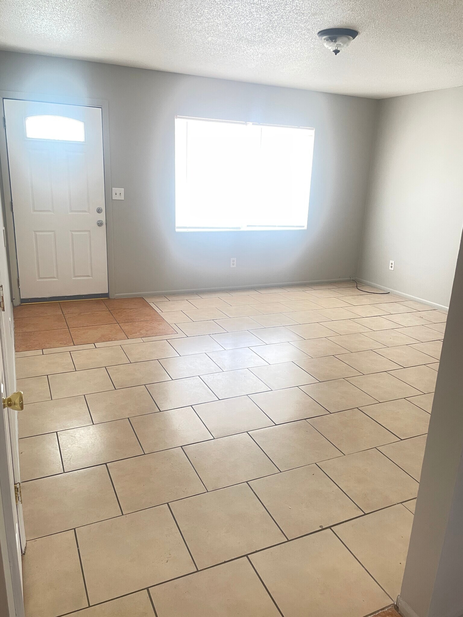 Building Photo - 614 Larry Dr