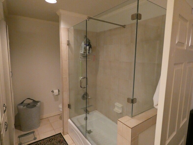 Master Bath - 1444 Bledsoe Road