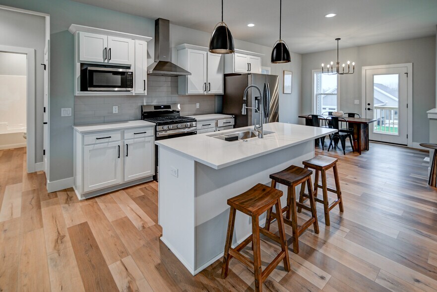 Building Photo - 4795 Lacy Rd