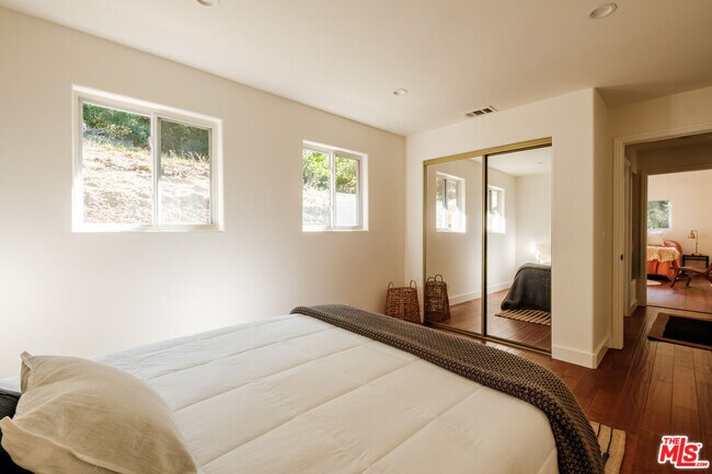 Building Photo - 800 N Topanga Canyon Blvd