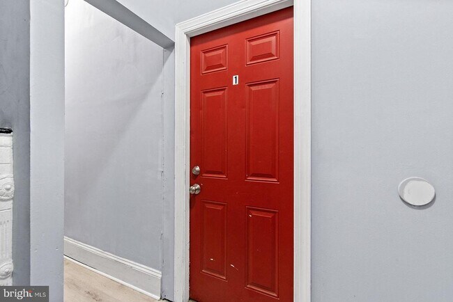 Building Photo - 1101 N 41st St