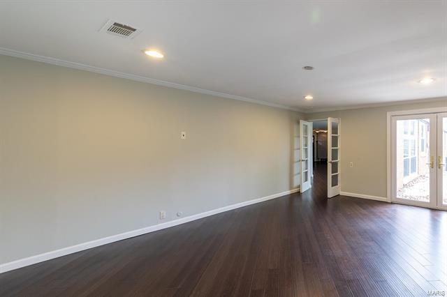 Building Photo - 10 Bon Price Terrace