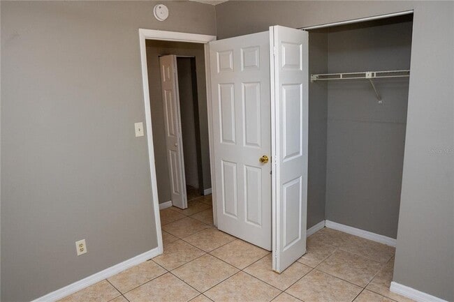 Building Photo - 434 W 17th St