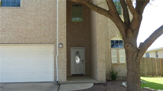 Building Photo - 3906 Bonnie Ln