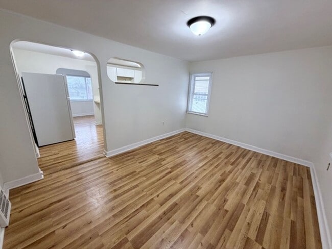 Building Photo - $1250-  3 bedroom house in Bon Air