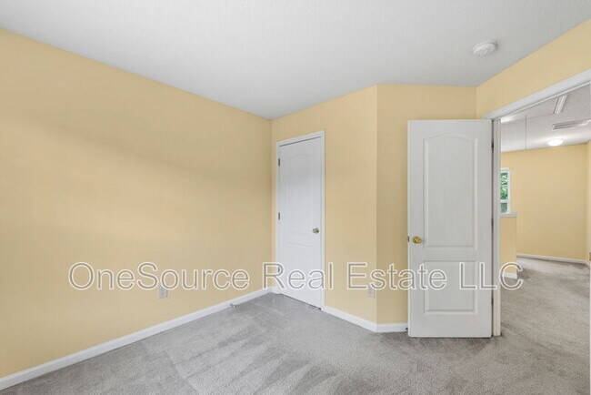 Building Photo - 77 Darby's Crossing Point