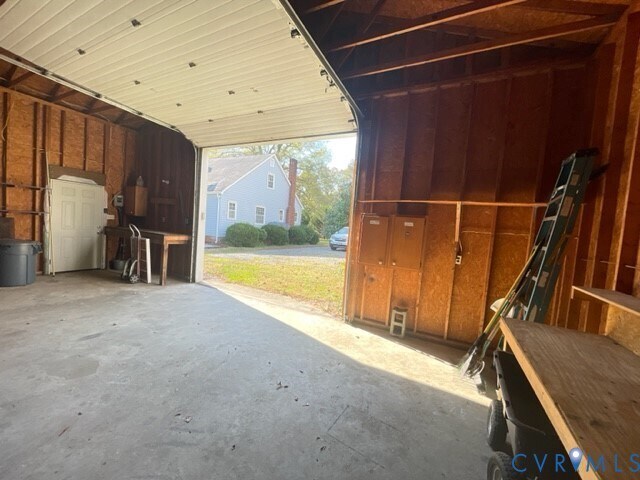 Building Photo - 15352 Binns Rd