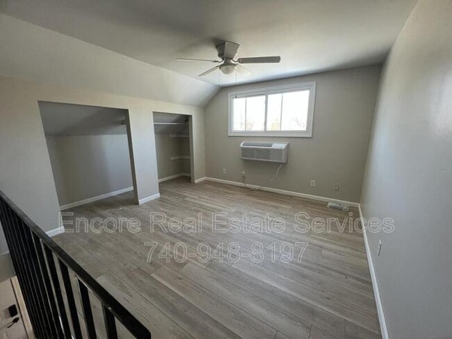 Building Photo - 396 N Cedar St