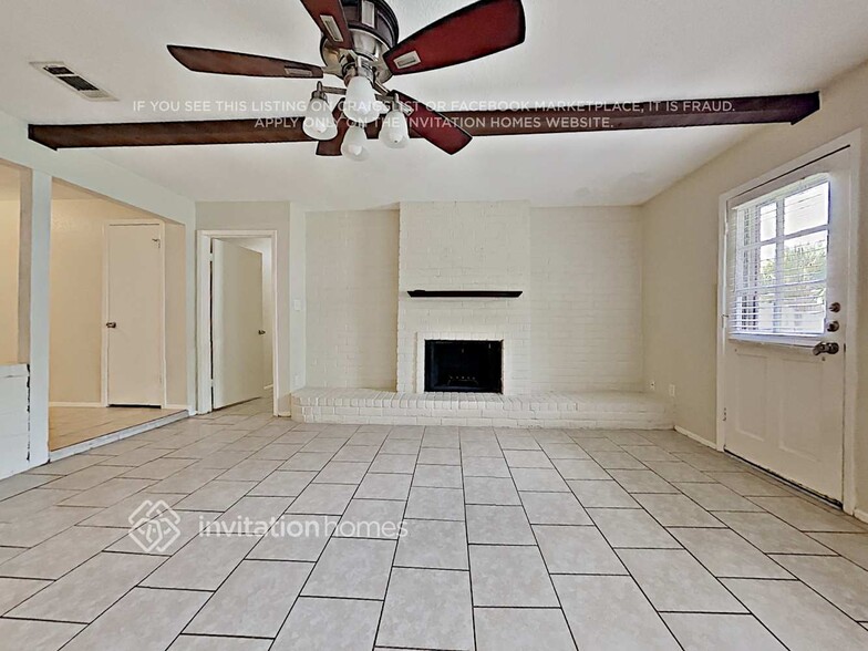 Building Photo - 16511 Forest Bend Ave
