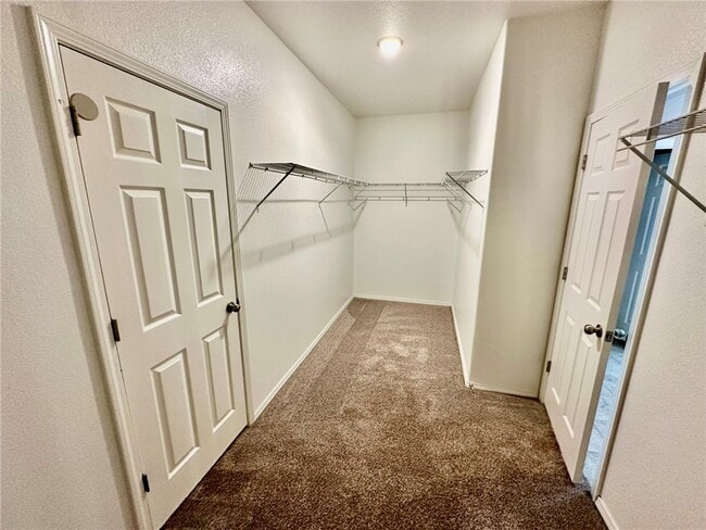 Building Photo - 433 North Drewrys Bluff Drive