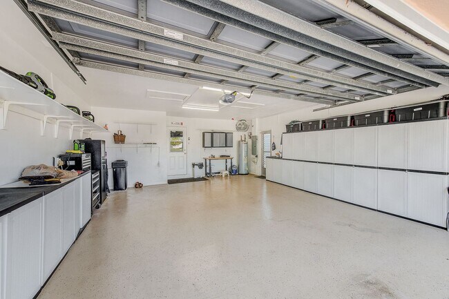 Building Photo - $500 Move-In Special – Limited Time!