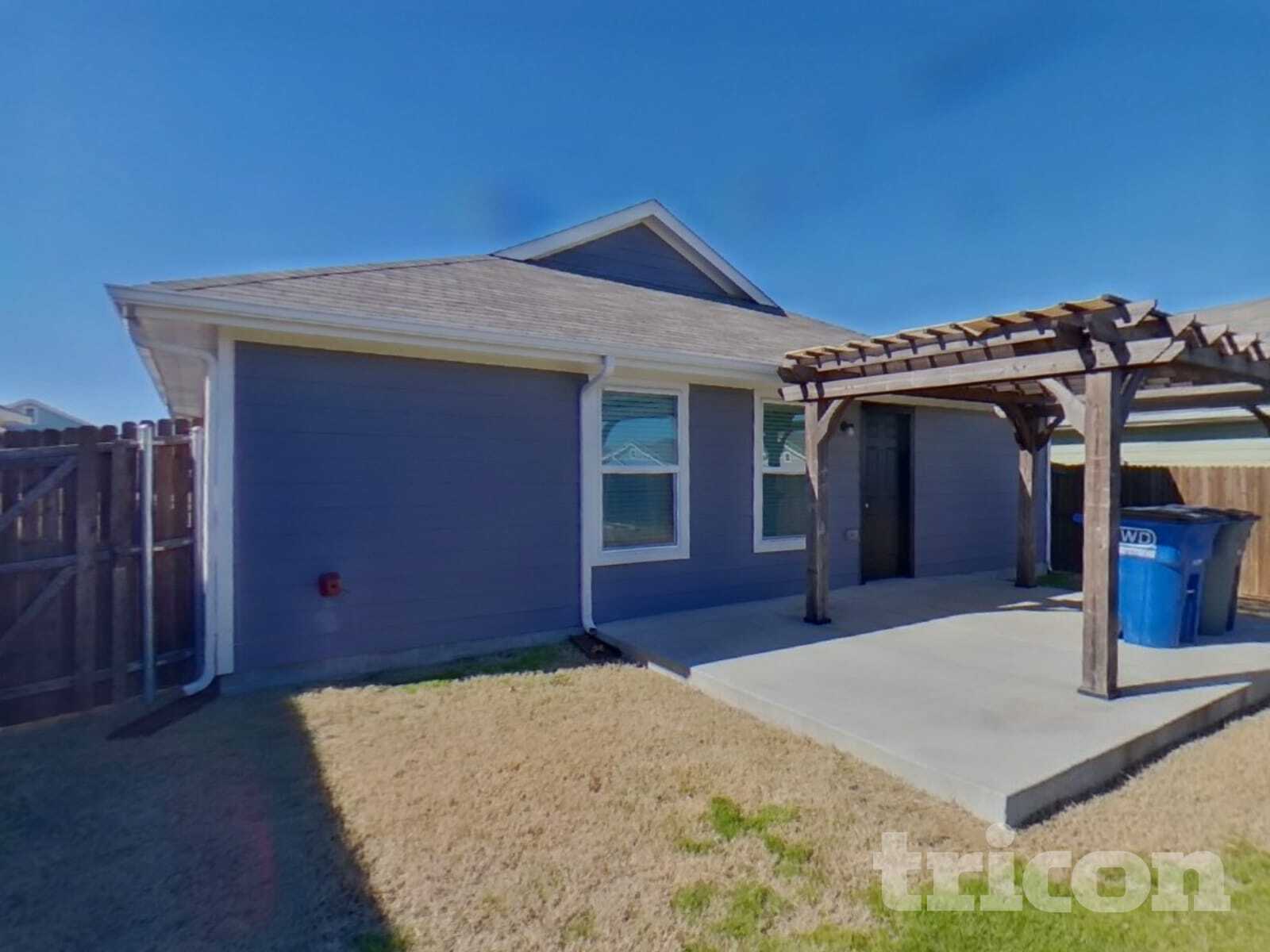 Building Photo - 5205 Longshadow Dr
