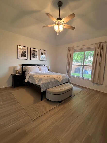 Building Photo - 505 Preakness Pl