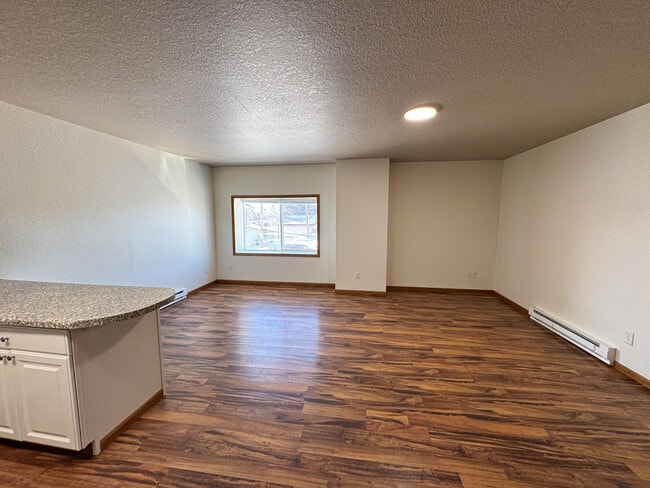 Building Photo - Theater Apartments Beulah