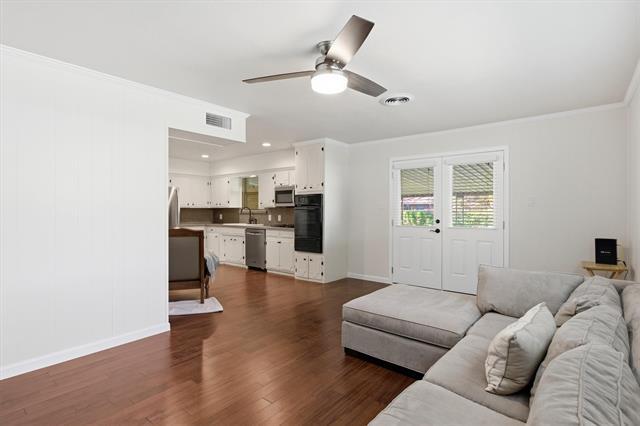 Building Photo - 8739 Ukiah Dr