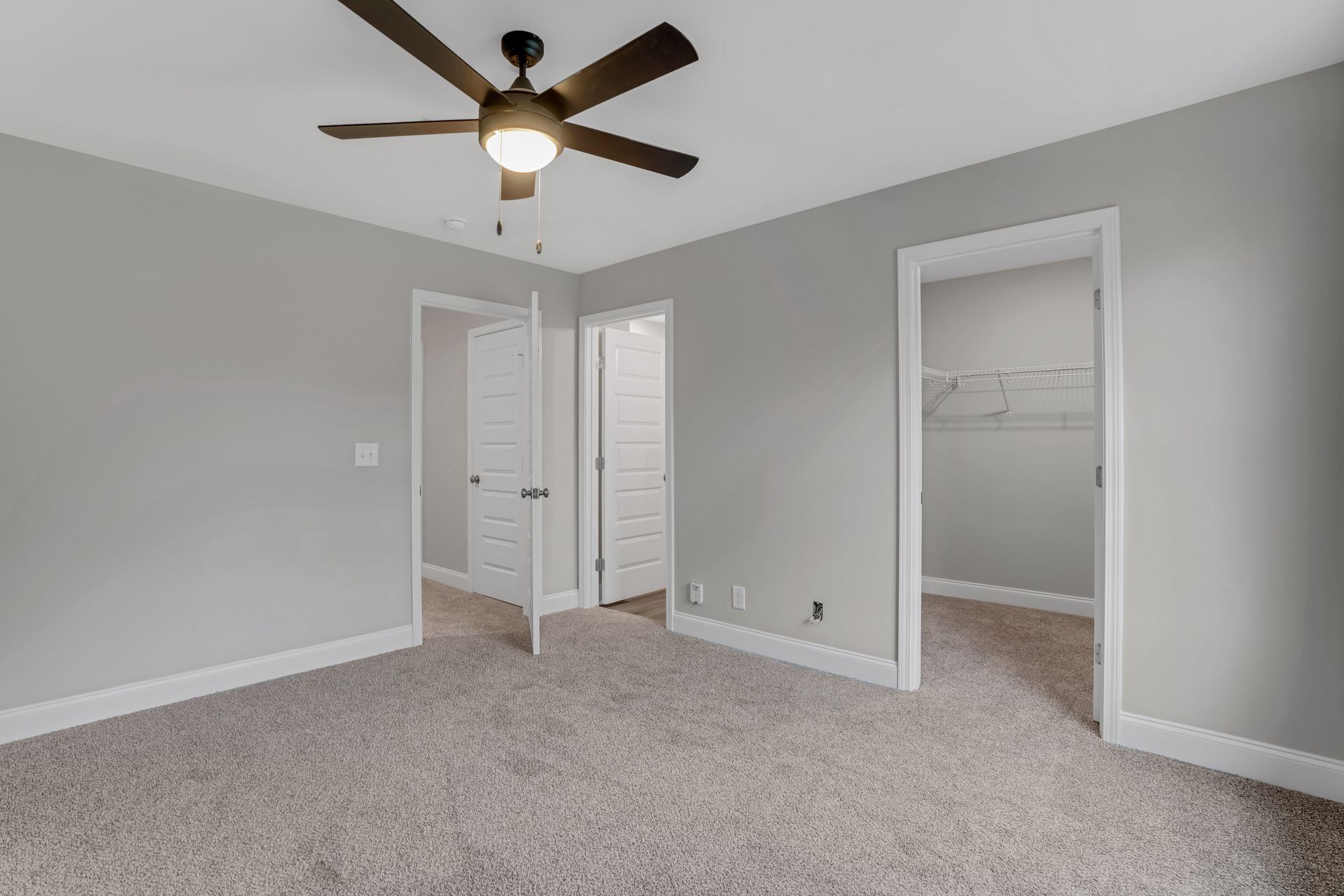 Building Photo - Excell Pointe 3 Bedroom Townhomes