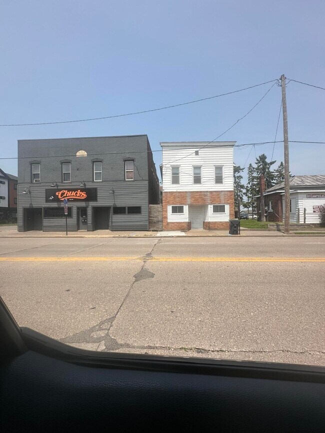 Building Photo - 1107 La Crosse St