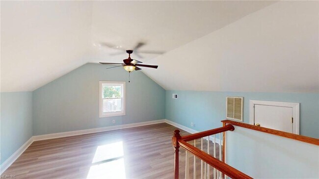 Building Photo - 409 Dinwiddie St