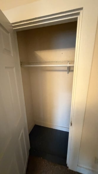 Building Photo - 182 Dexter St