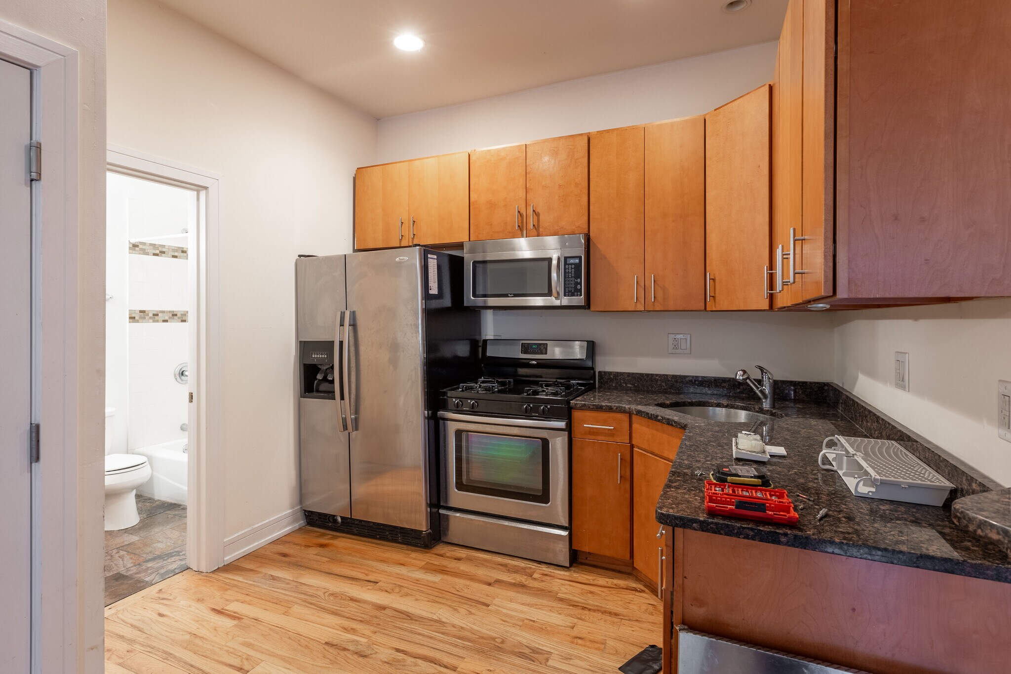 Building Photo - 2835 N Damen Ave