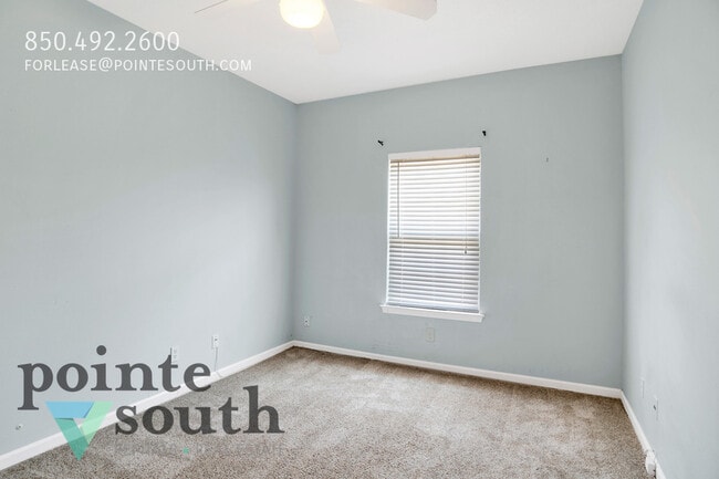 Building Photo - 1192 Longwood Dr