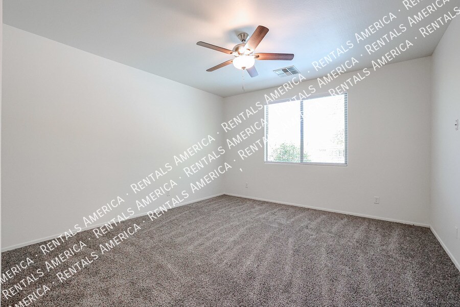 Building Photo - 6946 W Harwell Rd