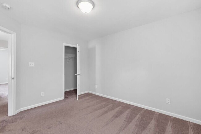 Building Photo - 137 Spoonbill Cir