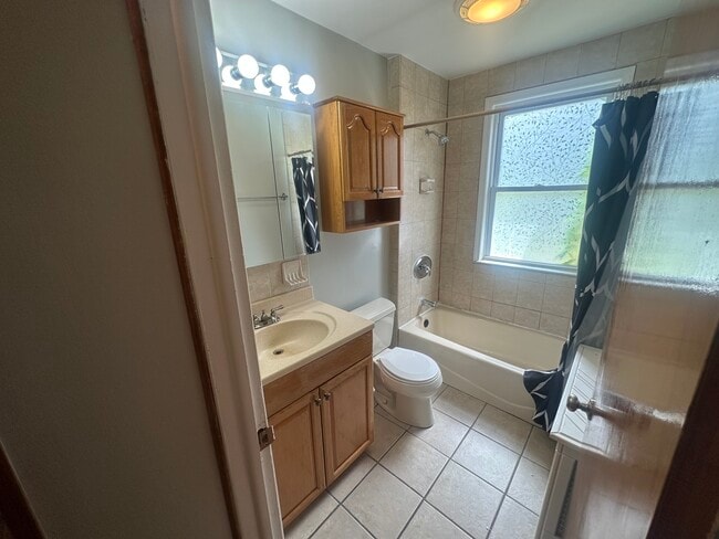 Building Photo - 5028 Grammes Rd