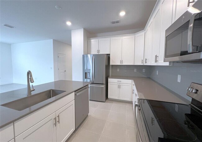 Building Photo - 4048 Redbridge Lp