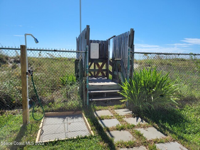 Building Photo - 2101 S Atlantic Ave