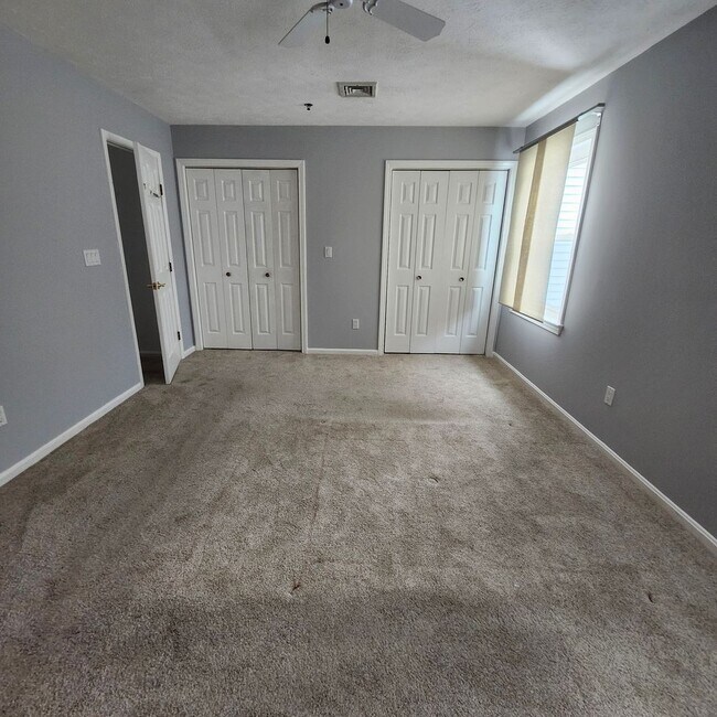 Building Photo - 14 Shoal Creek Rd