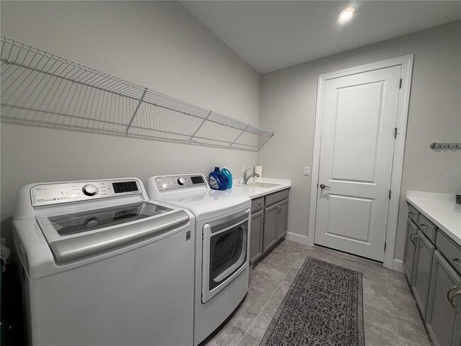 Building Photo - 10722 Wicker Park Pl