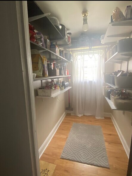 pantry 2 - 25 Mill Stone Dr