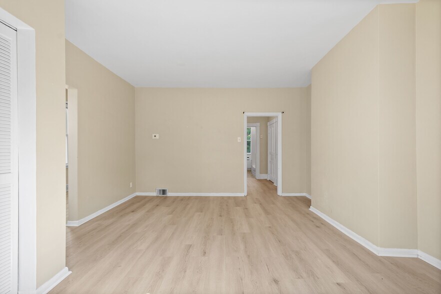 Building Photo - 510 Dawson Ave