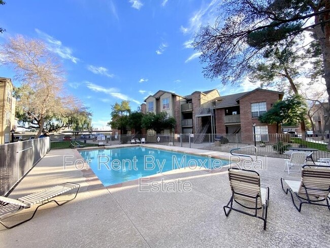 Building Photo - 200 E Southern Ave