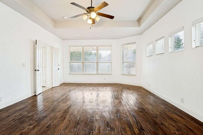 Building Photo - Spacious & Charming Home in Desirable Savannah Community