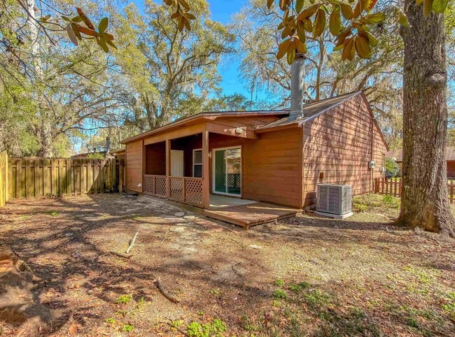 Building Photo - 3022 Homewood Pl