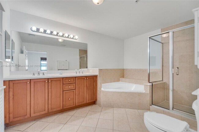 Building Photo - 8395 SW 73rd Ave