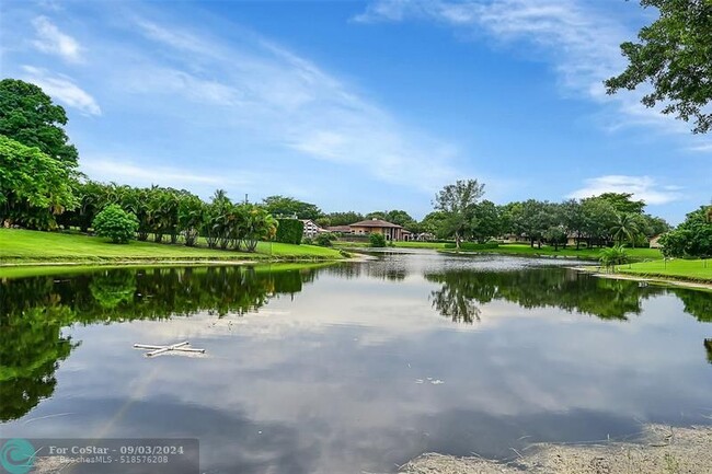 Building Photo - 4200 Coral Hills Dr