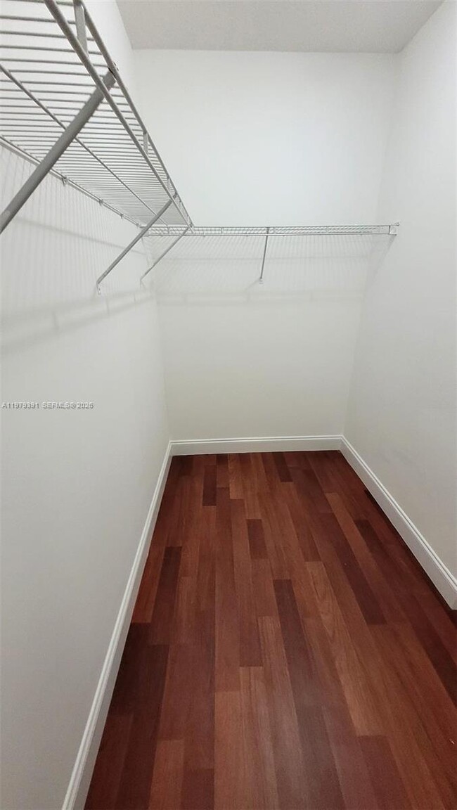 Building Photo - 41 SE 5th St