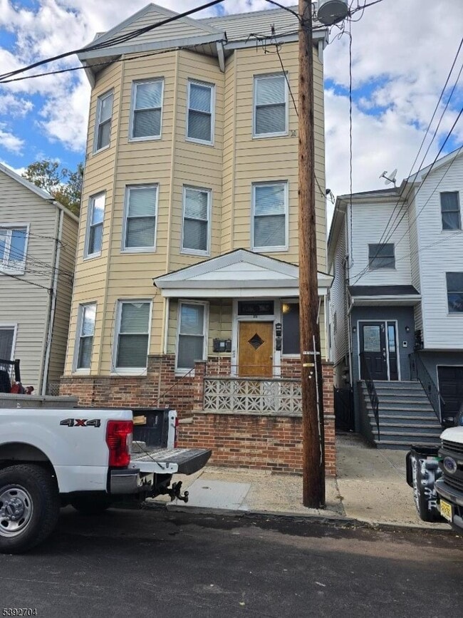 Building Photo - 49 Barbara St